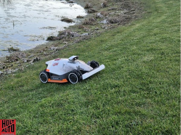 Luba 2 AWD 3000X RTK Robotplneklipper 