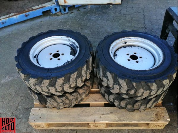 Brugte komplette SKD hjul 27-8,50x15