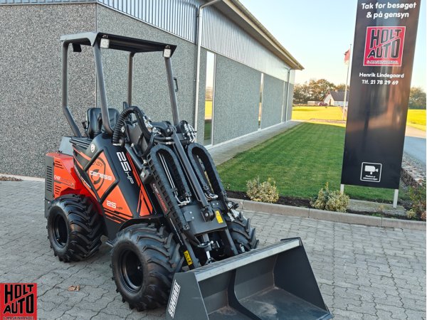 Cast Genesis 25 minilsser