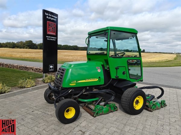 Brugt John Deere 3245 C Fairway