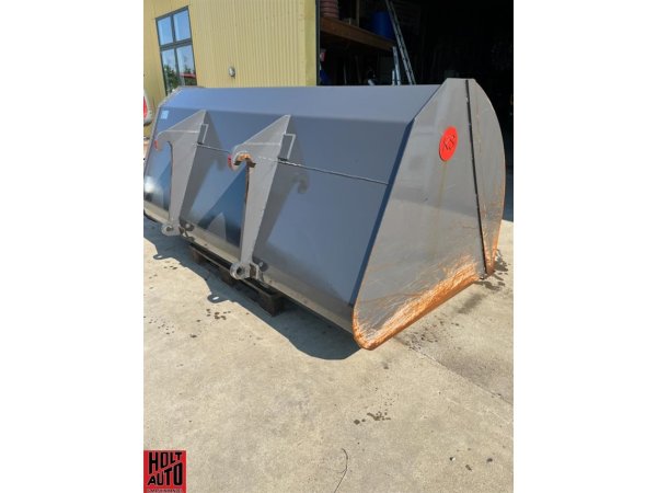 Brugt Kirk Kornskovl, 270 cm m. Volvo BM skifte