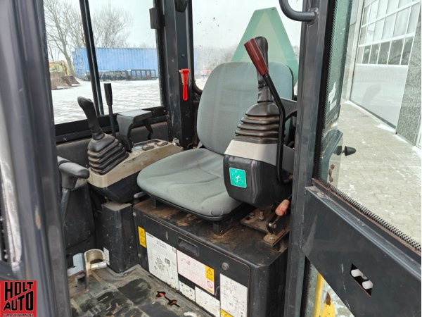 Brugt Komatsu PC16 minigraver