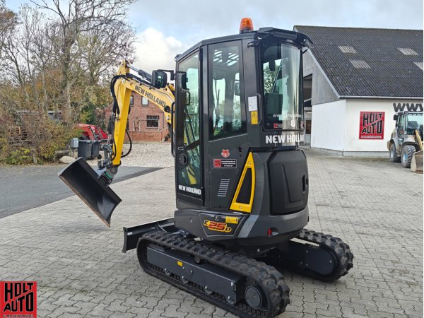 Nsten ny New Holland E25 D minigraver