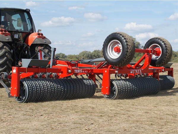 Unia jordbearbejdning