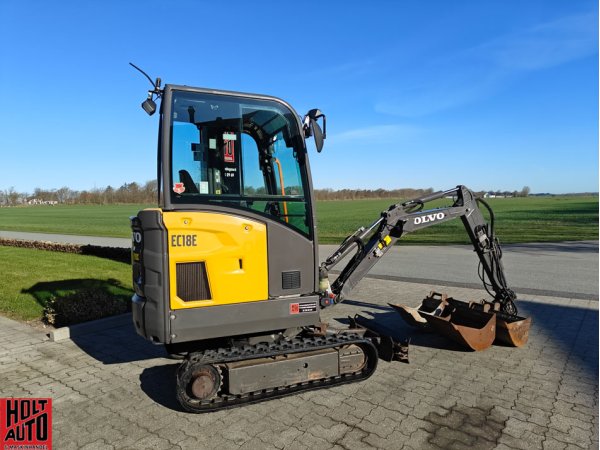 Brugt Volvo EC18E med tiltman og centralsm�rring 