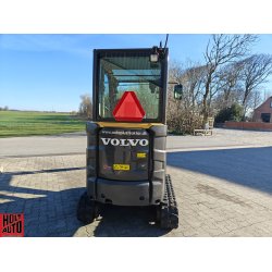 Brugt Volvo EC18E med tiltman og centralsm�rring 