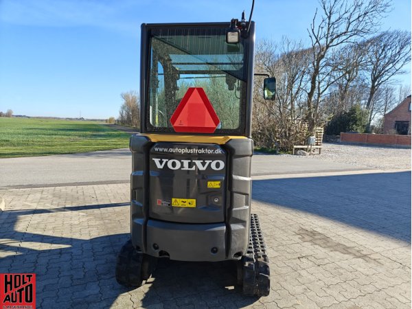 Brugt Volvo EC18E med tiltman og centralsm�rring 