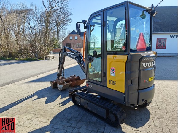 Brugt Volvo EC18E med tiltman og centralsm�rring 