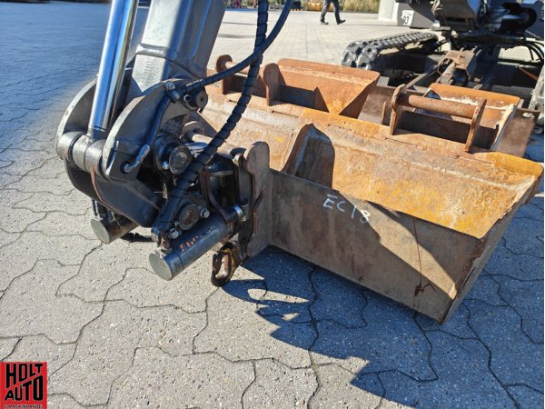 Brugt Volvo EC18E med tiltman og centralsm�rring 