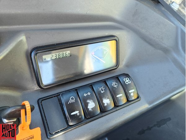 Brugt Volvo EC18E med tiltman og centralsm�rring 