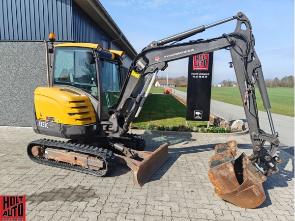 Brugt Volvo EC35C minigraver med Compacttilt.