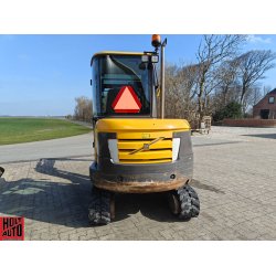 Brugt Volvo EC35C minigraver med Compacttilt.