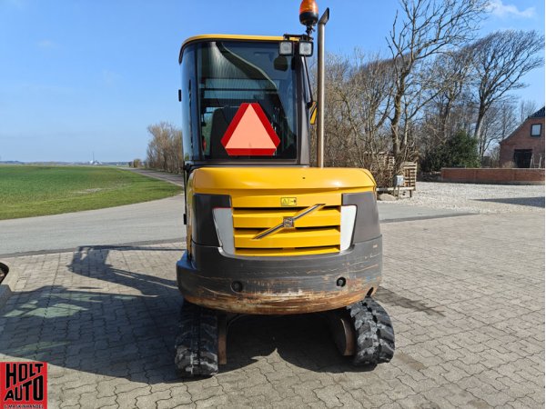 Brugt Volvo EC35C minigraver med Compacttilt.