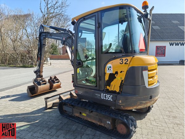 Brugt Volvo EC35C minigraver med Compacttilt.