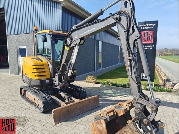 Brugt Volvo EC35C minigraver med Compacttilt.