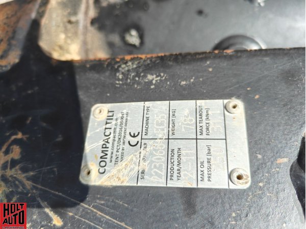 Brugt Volvo EC35C minigraver med Compacttilt.