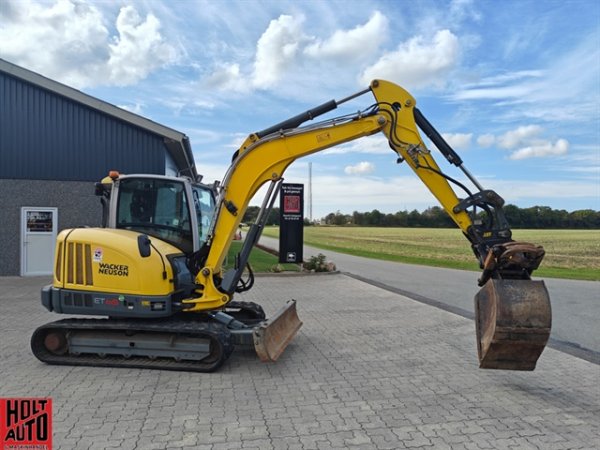 Brugt Wacker Neuson ET65 gravemaskine med Engcon Tiltrotator og Leica 2D
