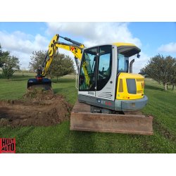 Brugt Wacker Neuson ET65 gravemaskine med Rototilt R2 
