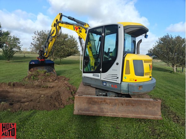 Brugt Wacker Neuson ET65 gravemaskine med Rototilt R2 