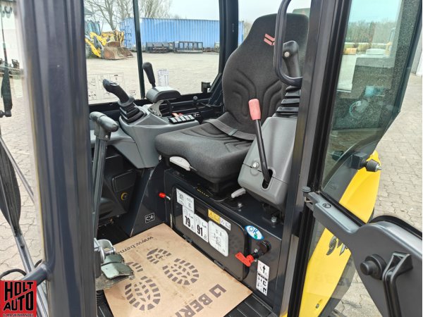 Brugt Yanmar SV18 minigraver