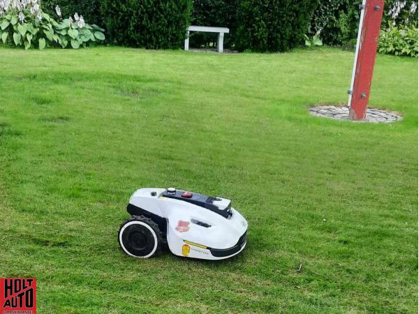 Yuka Pro 3000 RTK Robotplneklipper 