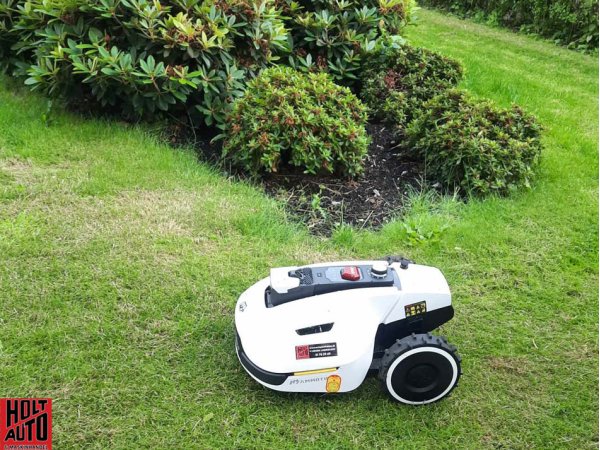 Yuka Pro 3000 RTK Robotplneklipper 