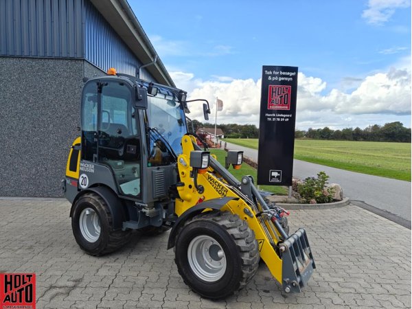 Brugt Wacker Neuson WL 25 minilsser med kabine