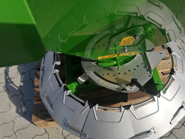 Amazone E+S 751 saltspreder