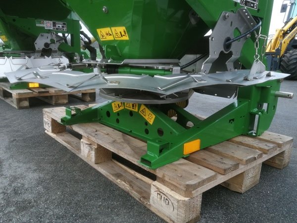 Amazone E+S 751 saltspreder