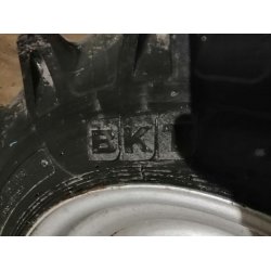 Brugt BKT 10.0-75-15.3 med flg 6 huls nav 