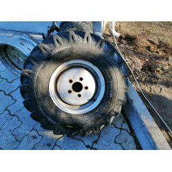 Brugt BKT 7.00-12 med flg 5 huls nav 