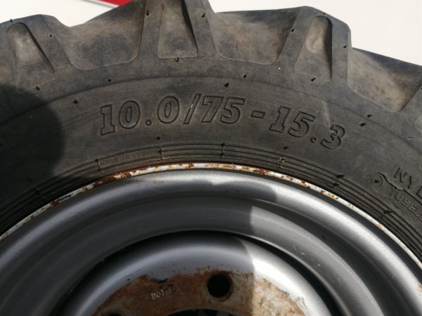 Brugte komplette hjul 10.0/75x15,3