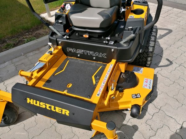 Hustler Fastrak 54 RD