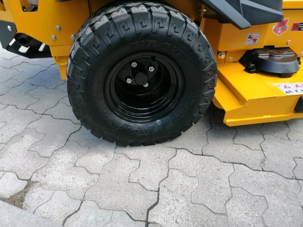 Hustler Fastrak 54 RD