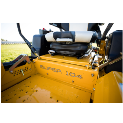 Hustler Super 104 RD