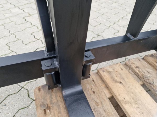 JST Pallegafler m. hy. gaffelflyt