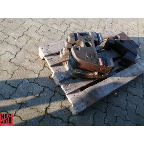 Brugte New Holland frontv�gte 4 stk.  40 kg.