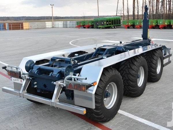 Pronar Kroghejsvogn T-386