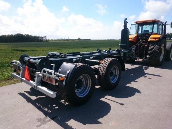 Pronar Kroghejsvogn T-285